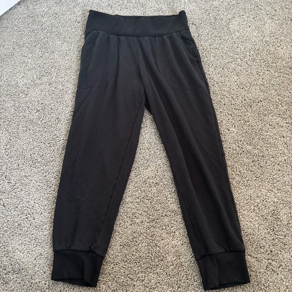 Nike Yoga Women’s Flow Hyper 7/8 Sweat Pants CJ3827 Black Size Medium - Picture 3 of 6